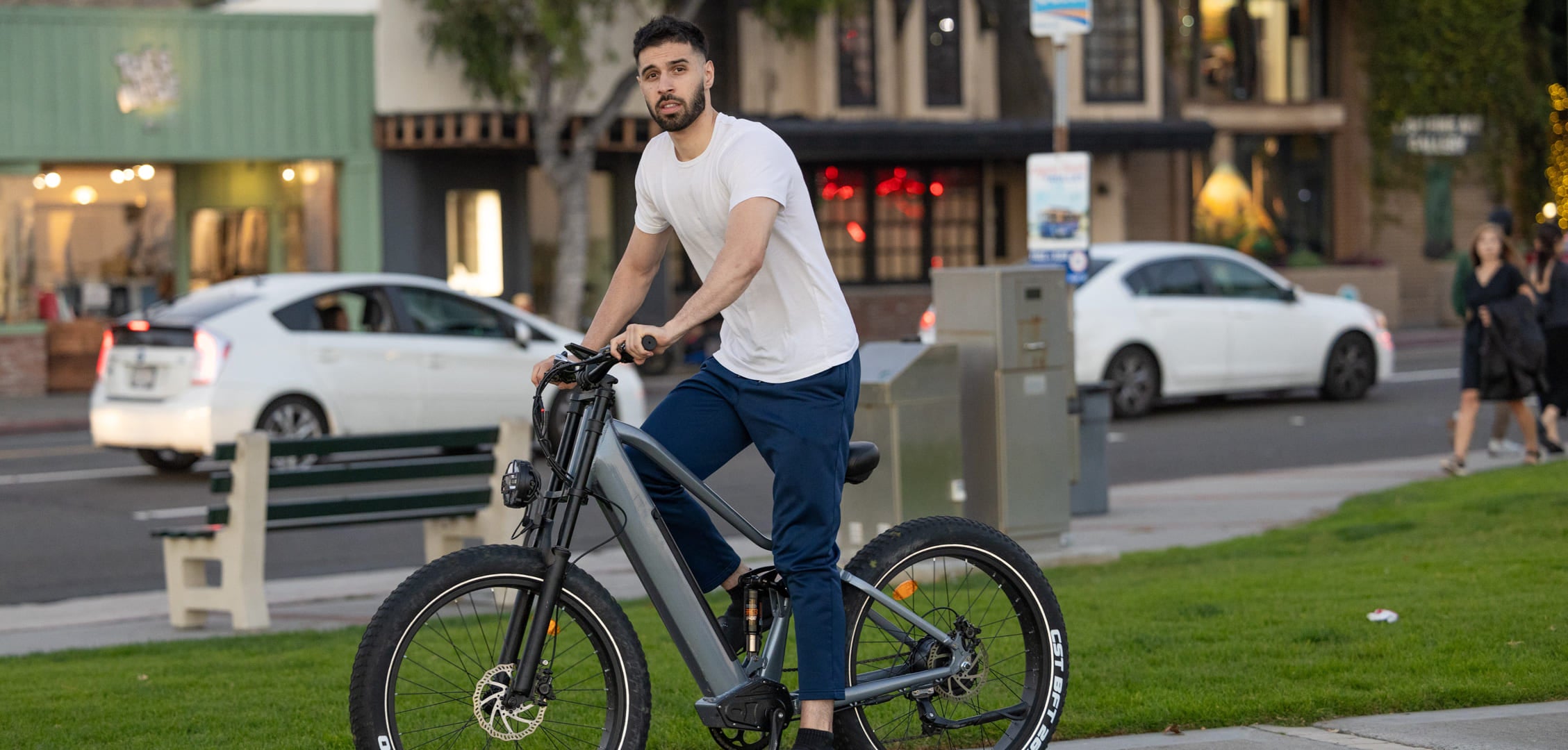 2023: The Year E-Bikes Outshined Self-Driving Cars