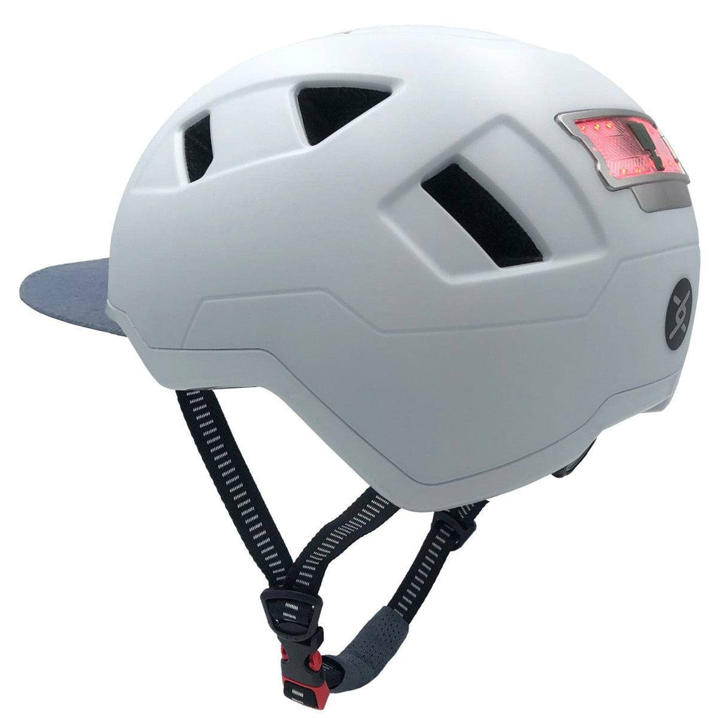 XNITO e-bike helmet with rear lights, side view