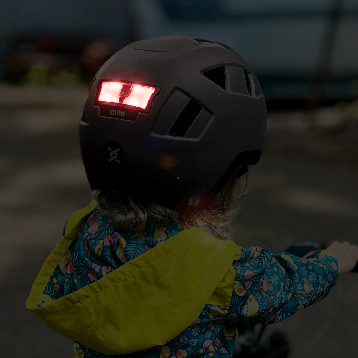 3 Rear light modes - be seen, stay safe